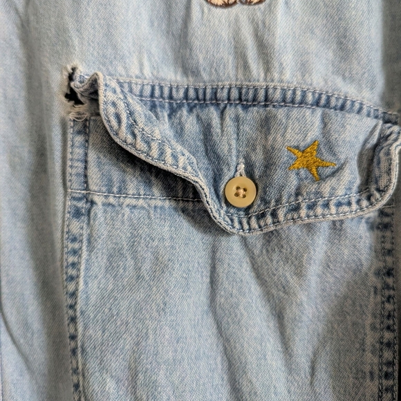 Basic Editions Denim Button Down Shirt Women's Sz Medium Angel Embroidery Cotton - Picture 8 of 11